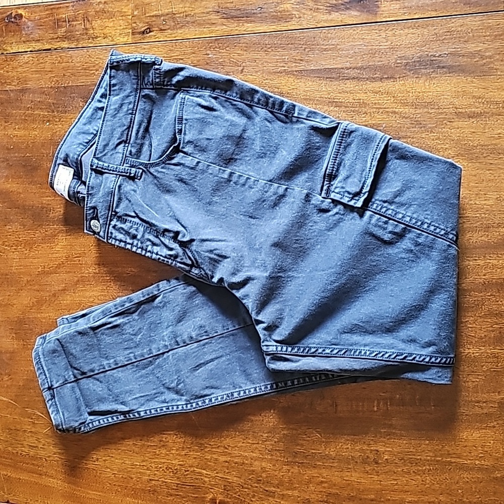 Old Navy Rockstar super skinny high rise secret slim pockets size 14. GREY